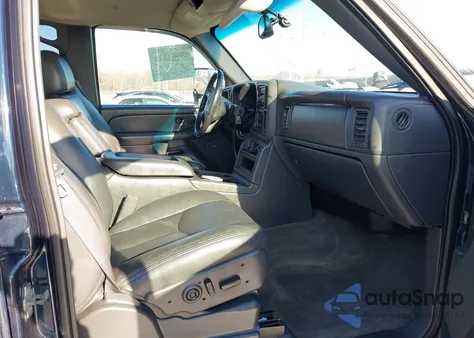 2005 GMC Sierra 2500Hd Slt z USA, uszkodzony, nr VIN 1GTHK232X5F813582